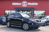 Kia Sorento 2.2CRDi Spirit 4WD 7SITZE PANORAMA XENON - Kia Sorento aus 2011 mit Diesel-Antrieb