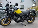 Suzuki V-Strom DL 650XT - SUZUKI GELB
