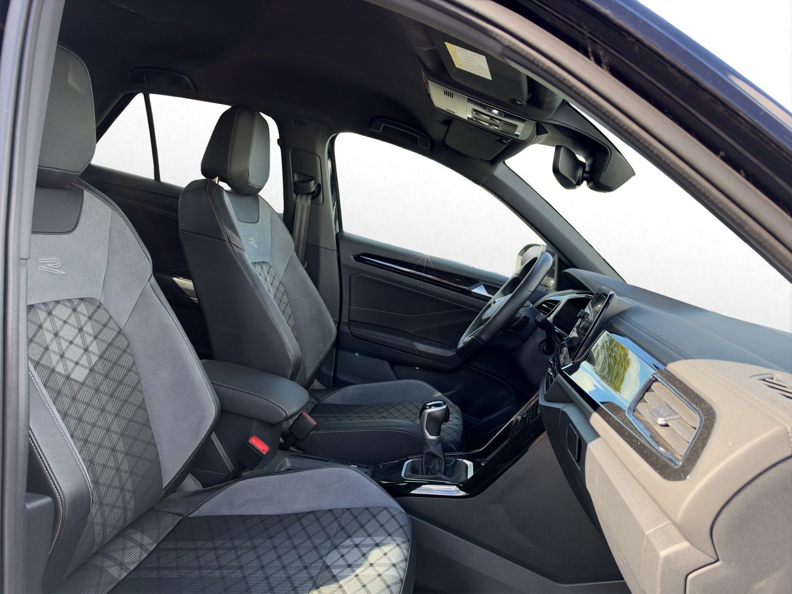Volkswagen T-Roc - Bild 6