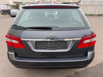 Mercedes E 220 - 6
