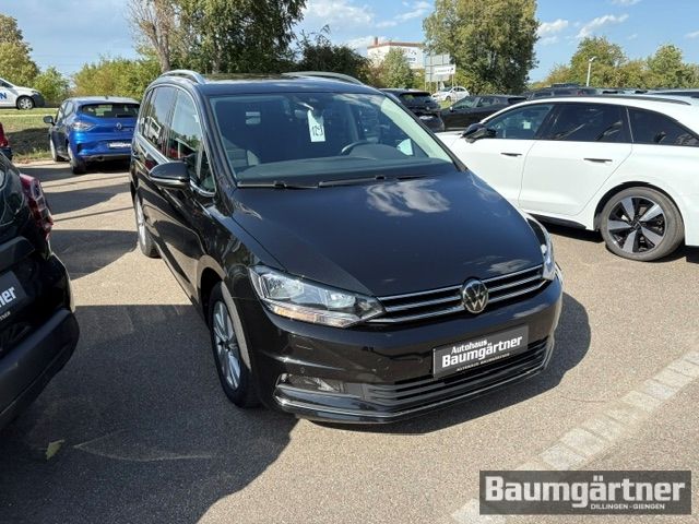 Fahrzeugabbildung Volkswagen Touran Highline 1.5 TSI 150 DSG ACC/PDC/Sitzh.