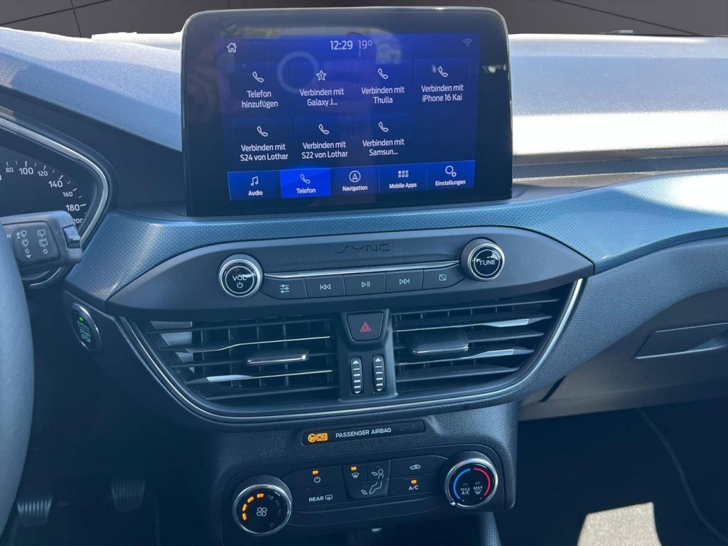 FORD Focus Lim. Active KLIMA,NAVI,PDC,TEMPOMAT,LED FORD Focus Lim. Active KLIMA,NAVI,PDC,TEMPOMAT,LED