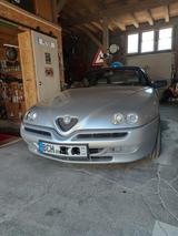 Alfa Romeo Spider 2.0 T.Spark Edizione Sportiva Sondermodel - silberne Alfa Romeo Spider