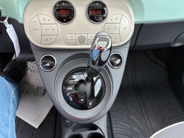 Fahrzeugabbildung Fiat 500 Lounge 1.2  Dualogic Panorama PDC Klima uvm