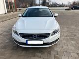 Volvo V60 D6 TWIN ENGINE Plug-in-Hybrid Momentum M... - Volvo V60 Hybrid (Diesel/Elektro)