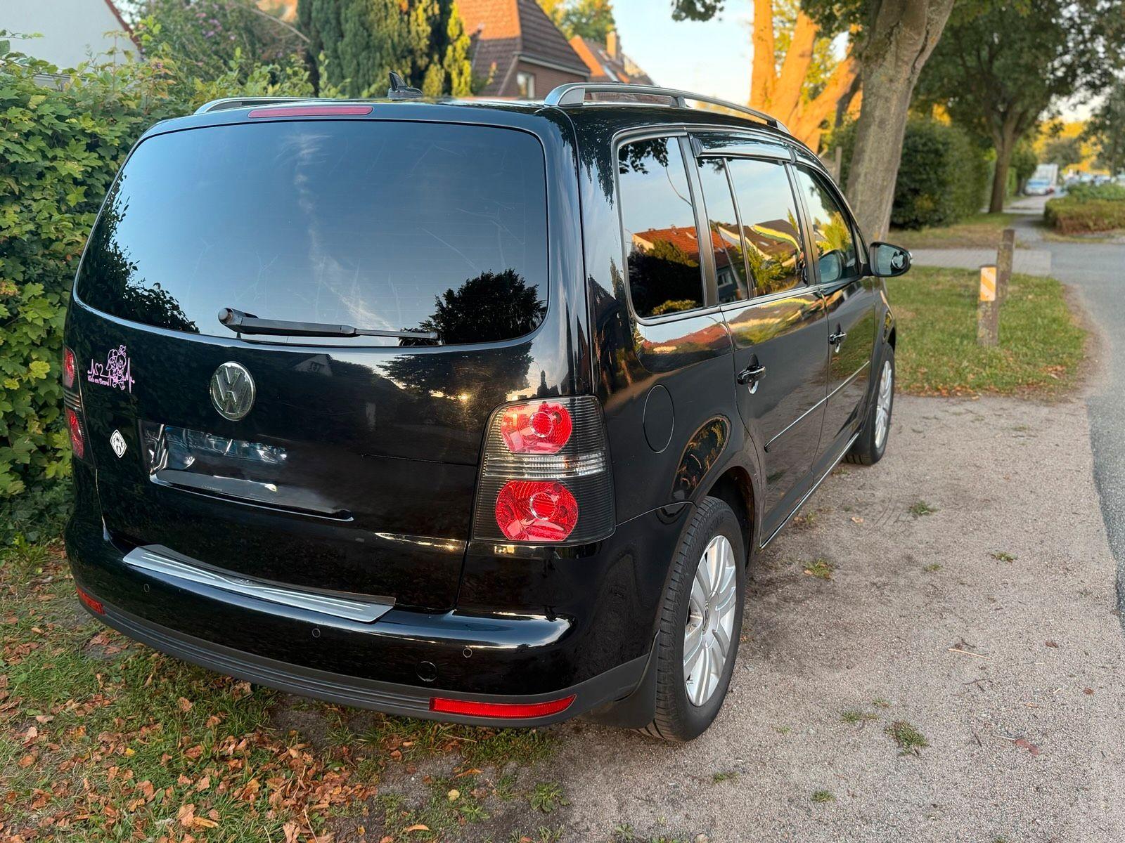 Volkswagen Touran 2009 — engine 140 HP (103kW)