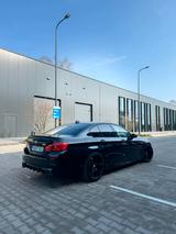 BMW M5 M5 - BMW: Taxi