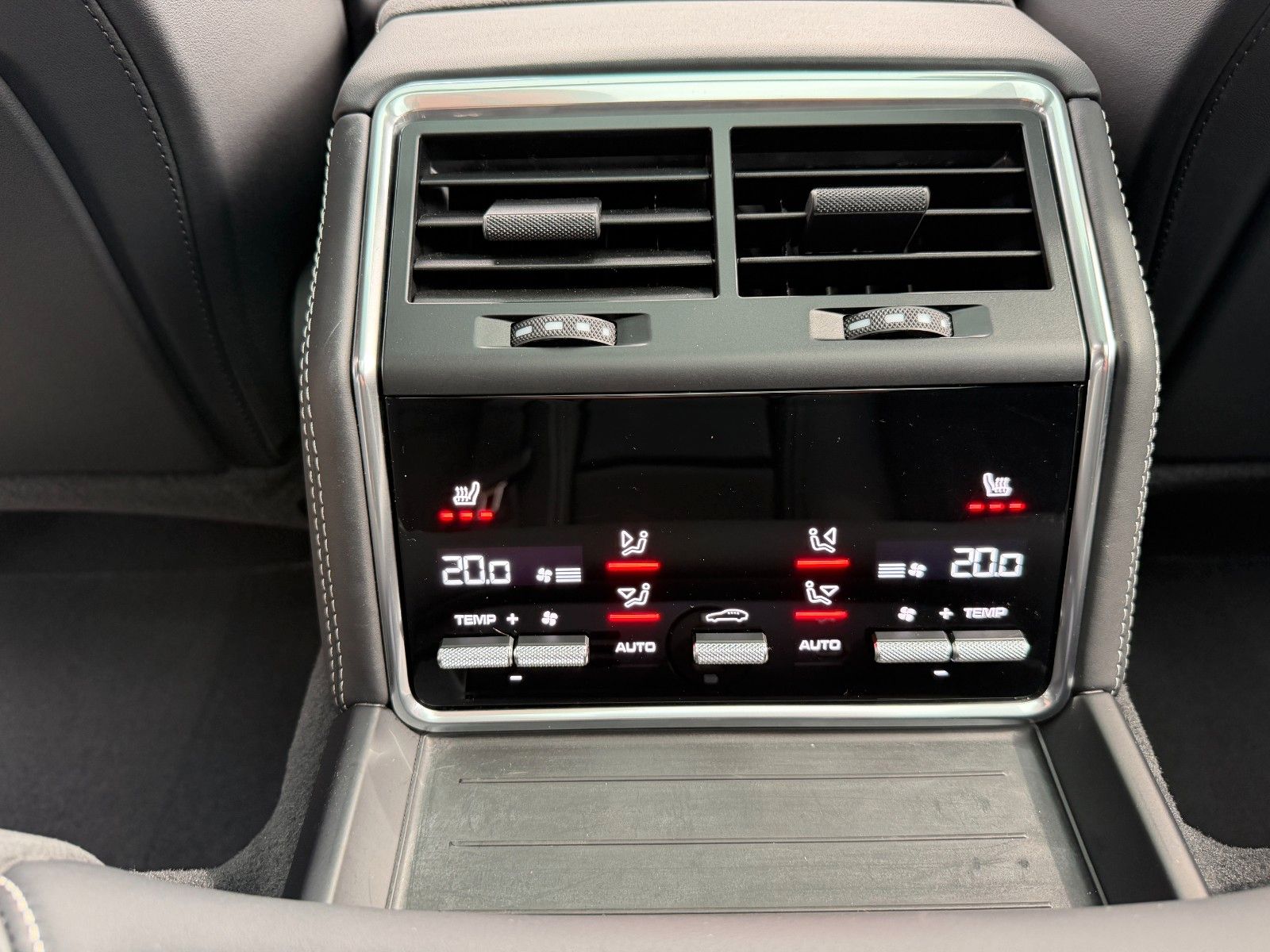 Fahrzeugabbildung Porsche Panamera Sport Turismo GTS CARBON/BOSE/STDH/21"