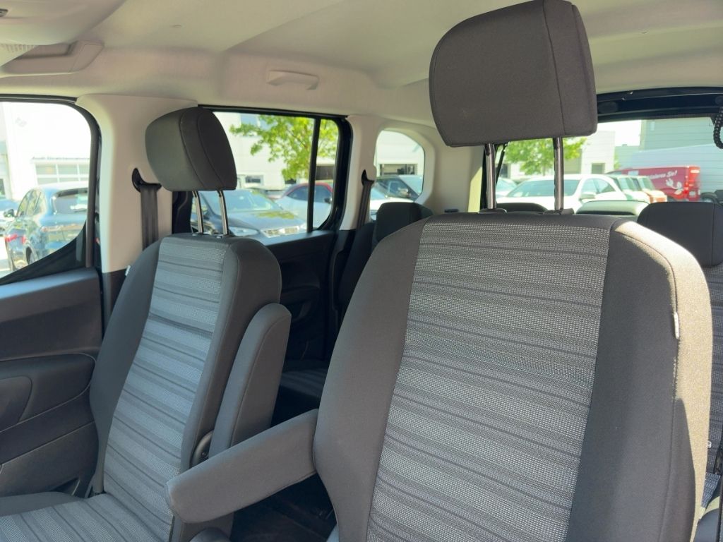 Fahrzeugabbildung Opel Combo Life Ultimate AUTOMATIK  SITZHEIZUNG  RÜCK