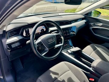 Audi Q8 e-tron - 9