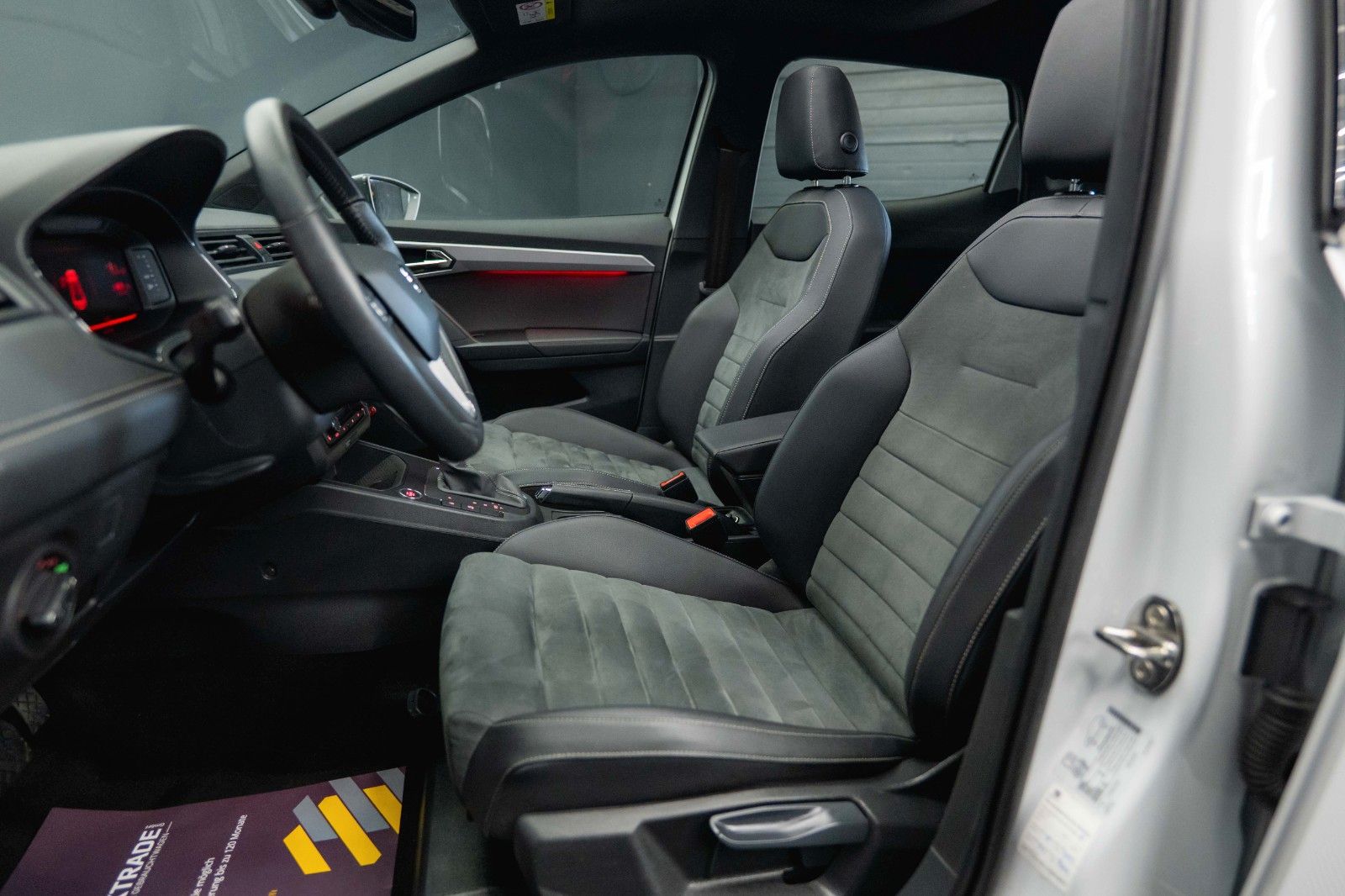 Fahrzeugabbildung SEAT Ibiza Xcellence Sport DSG *LED*Panorama*Kamera*