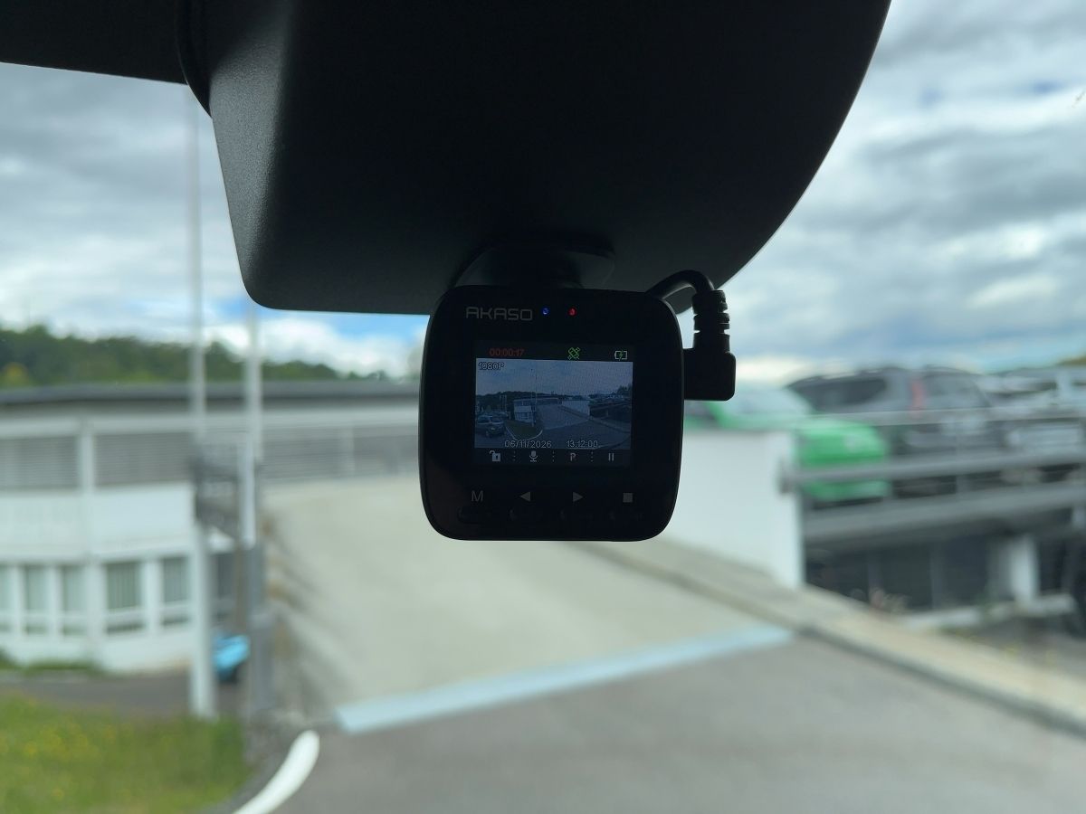 Fahrzeugabbildung Renault Master L2H2 3,3t Blue dCi 150 AHK Automatik