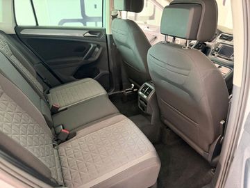 Volkswagen Tiguan - 8