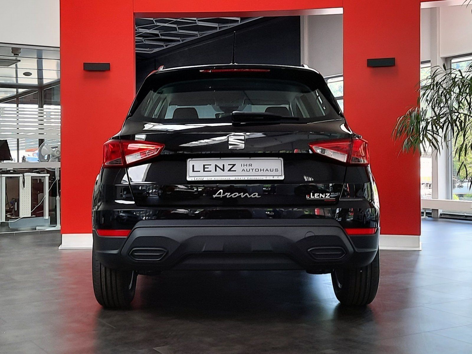 Fahrzeugabbildung SEAT Arona Style TSI *AHK*LED*Sitzhzg*PDC*FullLink*