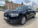 Audi Q3 2.0 TDI Sitzheizung PDC Bi-Xenon 1.Hand - Audi Q3 mit Diesel-Antrieb: Geländewagen, 2.0