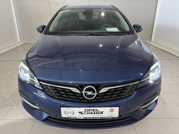 Fotografie des Opel Astra 1.5 D Sports Tourer 120 Jahre