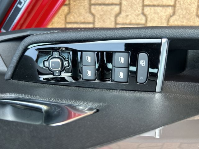 Astra ST Ultimate 1.2 Turbo ALCANTARA KEYLESS AG