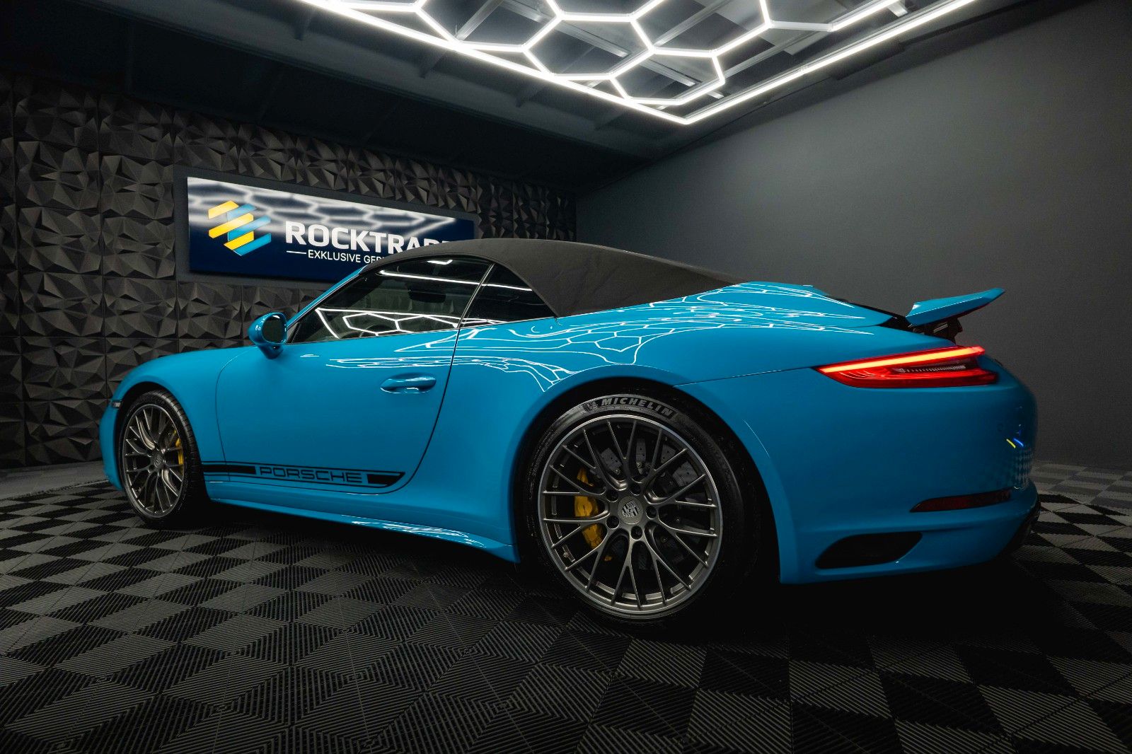 Fahrzeugabbildung Porsche 991.2 911 Carrera 4 S GTS Cabrio *Lift*Keramik*