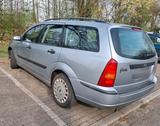 Ford Focus Turnier in Silber , zuverlässig... - Ford Focus aus 2004: Turnier
