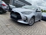 Toyota Yaris 1.5*16"ALU+APPLE&ANDROID+LED*KAMERA*Sitzhz - Toyota Yaris mit Benzin-Antrieb