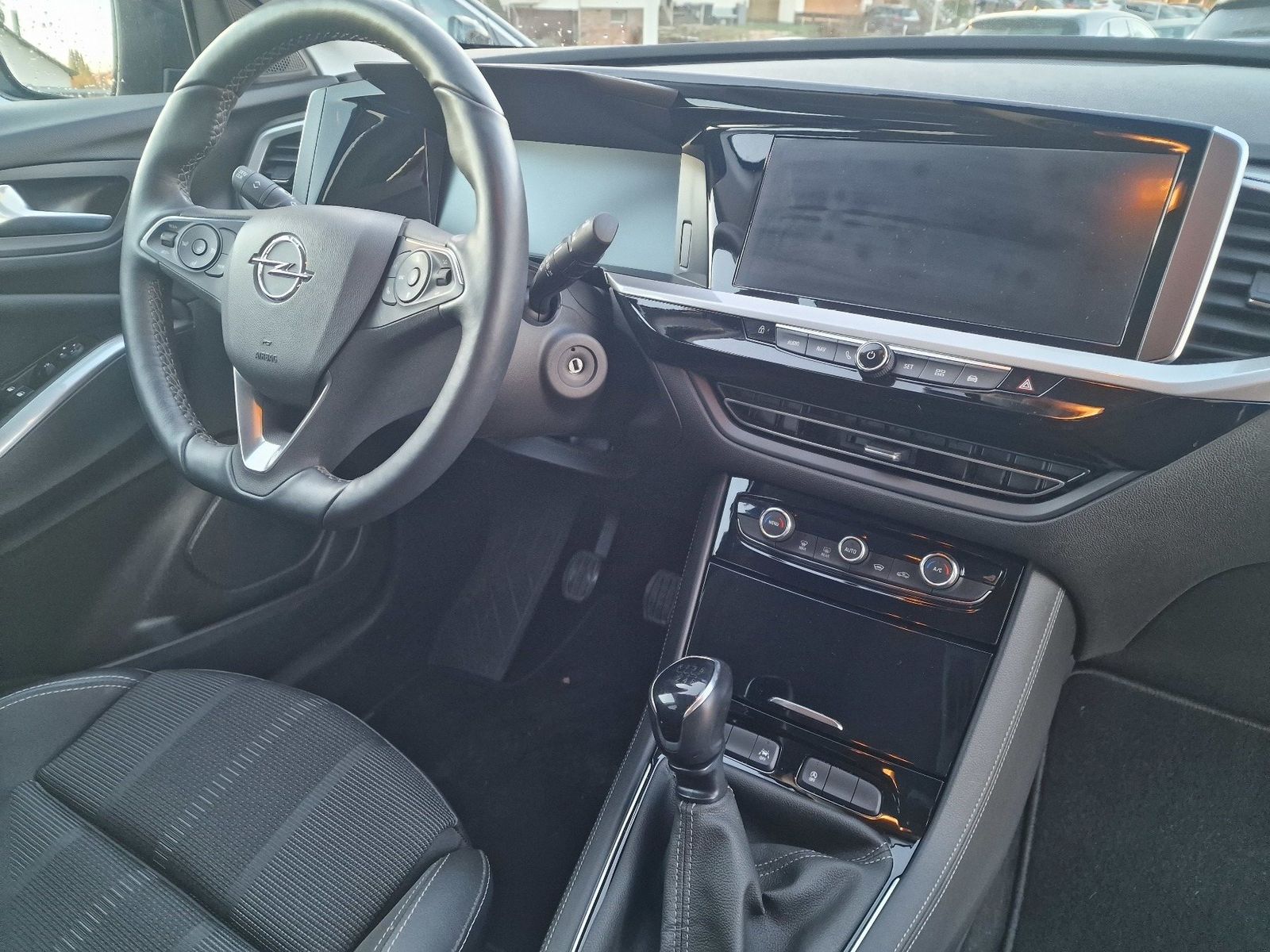 Fahrzeugabbildung Opel Grandland Elegance