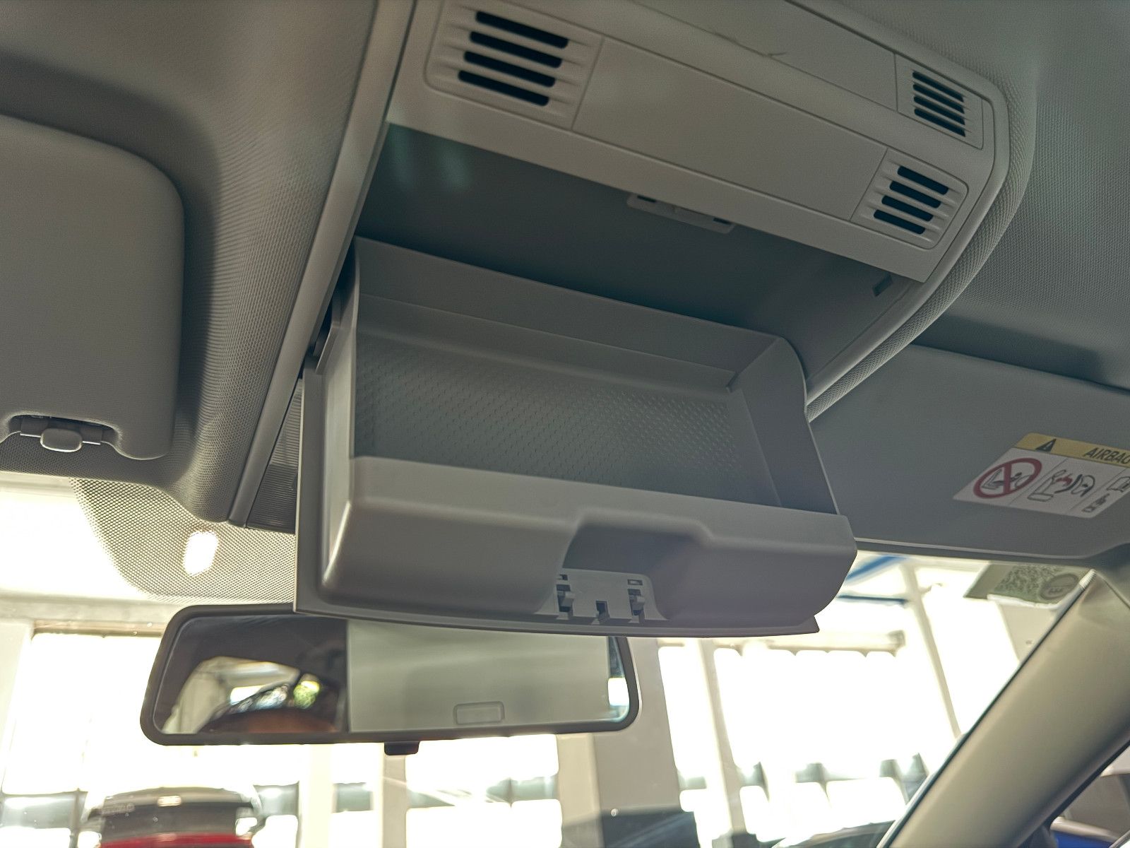 Fahrzeugabbildung Volkswagen Golf 7 TSI SPORTSVAN COMFORTLINE MEDIA PAKET 1.H