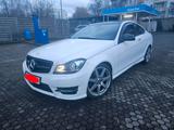 Mercedes-Benz Mercedes W204 AMG Coupe nur 98 TKM Automat... - Mercedes-Benz W204