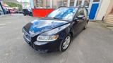 Volvo V50 Kombi 2.0 D Momentum - Volvo V50 Momentum mit Diesel-Antrieb