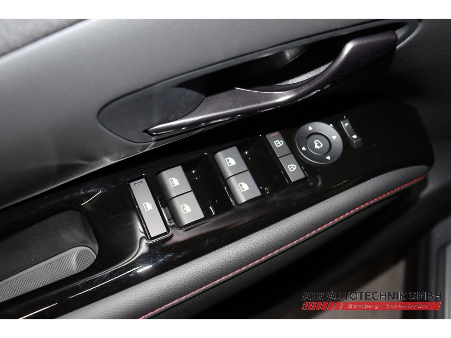 Fahrzeugabbildung Hyundai Tucson MY26 N-Line 1.6 T-GDI 150PS 7-DCT 2WD Nav