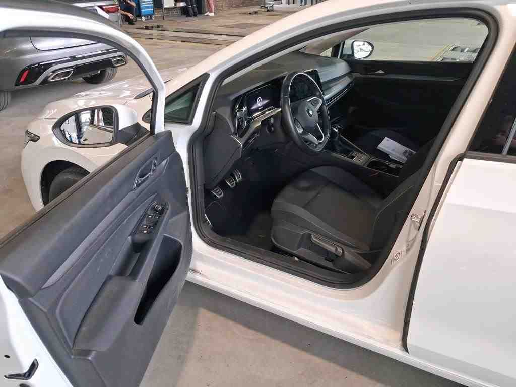 Volkswagen Golf - Bild 6