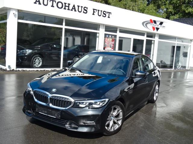 BMW 318d Limousine SPORT,LEDER,NAVI,LED,AUTOM,1HAND