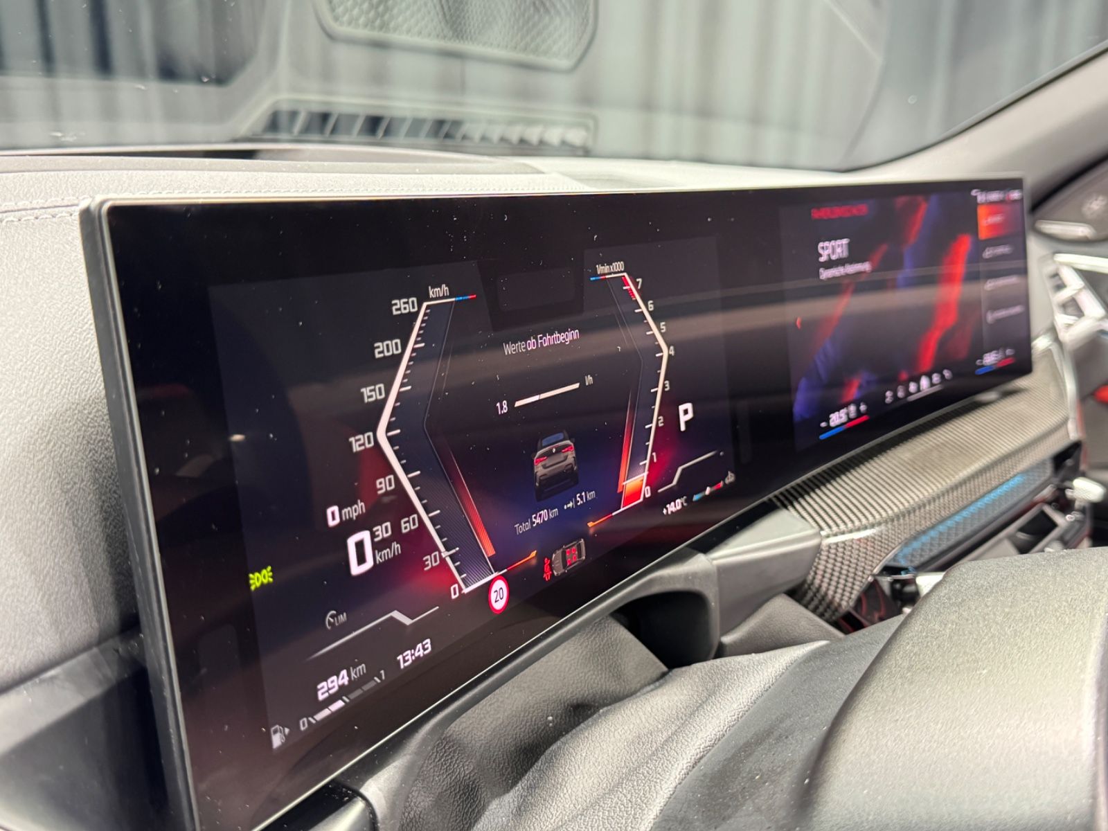 Fahrzeugabbildung BMW M440i Cabrio xDrive|INDIVIDUAL|H&K|LEDER|FACELIF