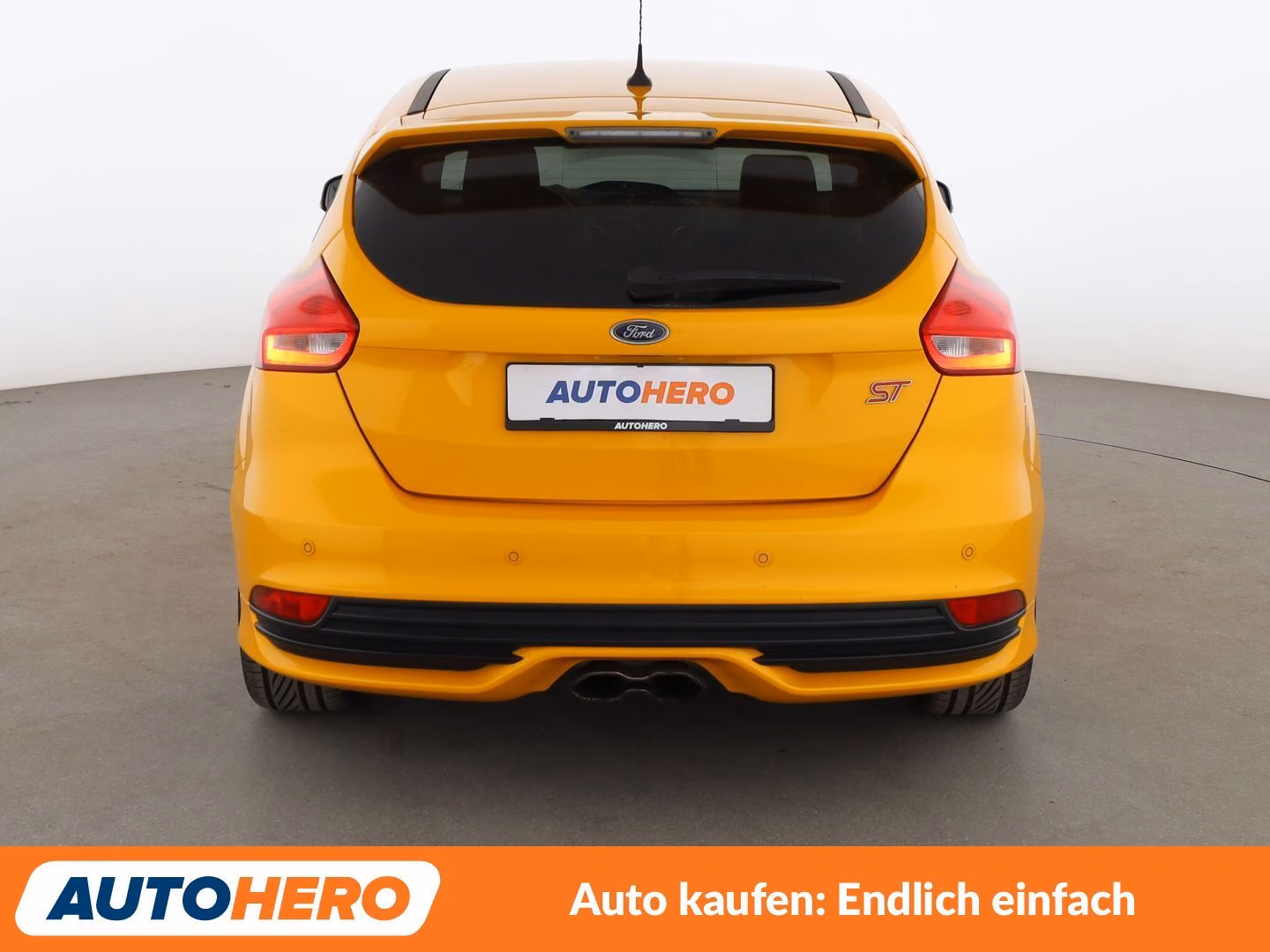 Ford Focus 2.0 EcoBoost ST *NAVI*XENON*TEMPO*PDC*SHZ*