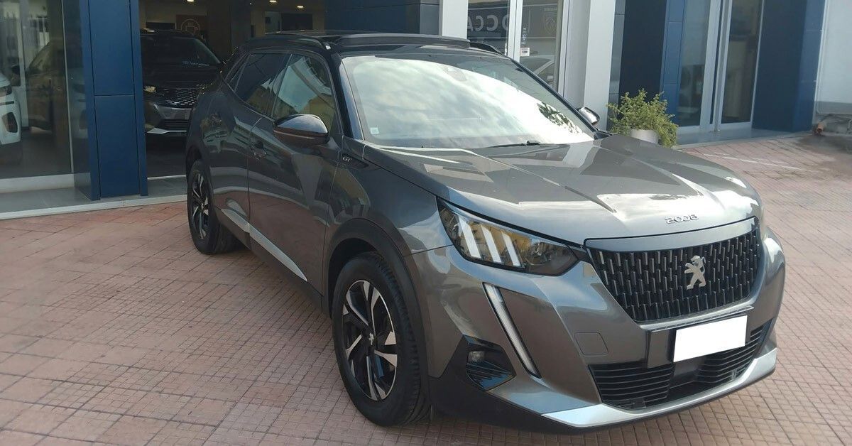 Peugeot 2008 PureTech 130 S&S GT Tetto Apribile imagem 3
