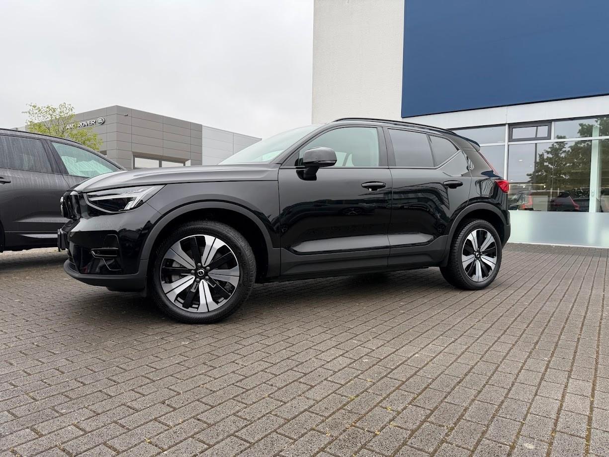 Volvo XC40 Plus Recharge Pure Electric 2WD