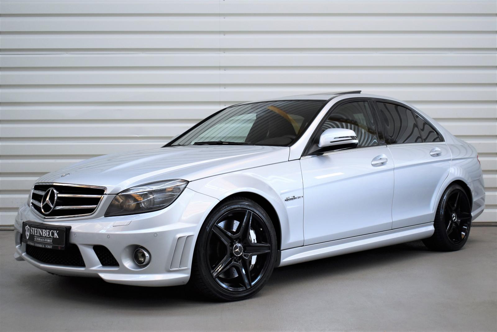 MERCEDES-BENZ C63 AMG V8 6.2 457ch BVA Toit ouvrant Sièges chauffants cuir