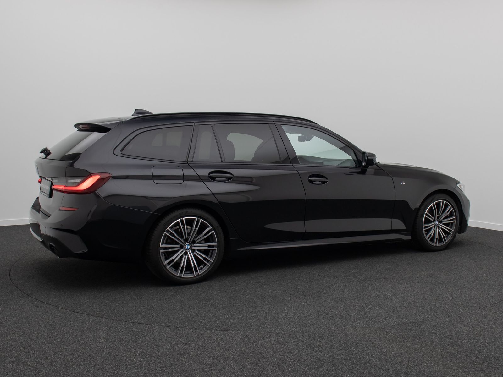 Fahrzeugabbildung BMW 320d M Sport Panorama DAB Laser HiFi Komfort