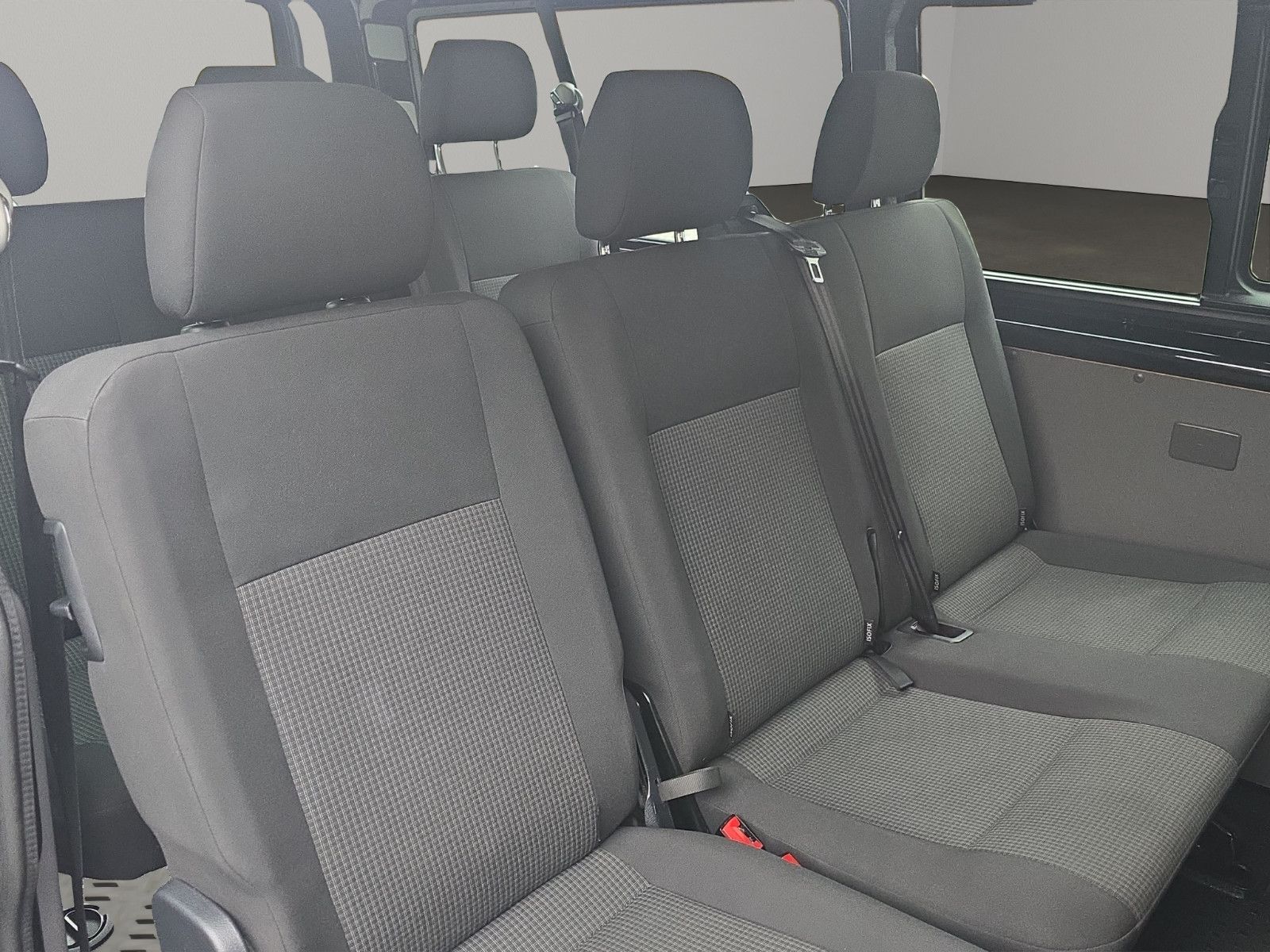 Fahrzeugabbildung Volkswagen T6 Transporter Kombi Lang 9-Sitze Tempomat SHZ