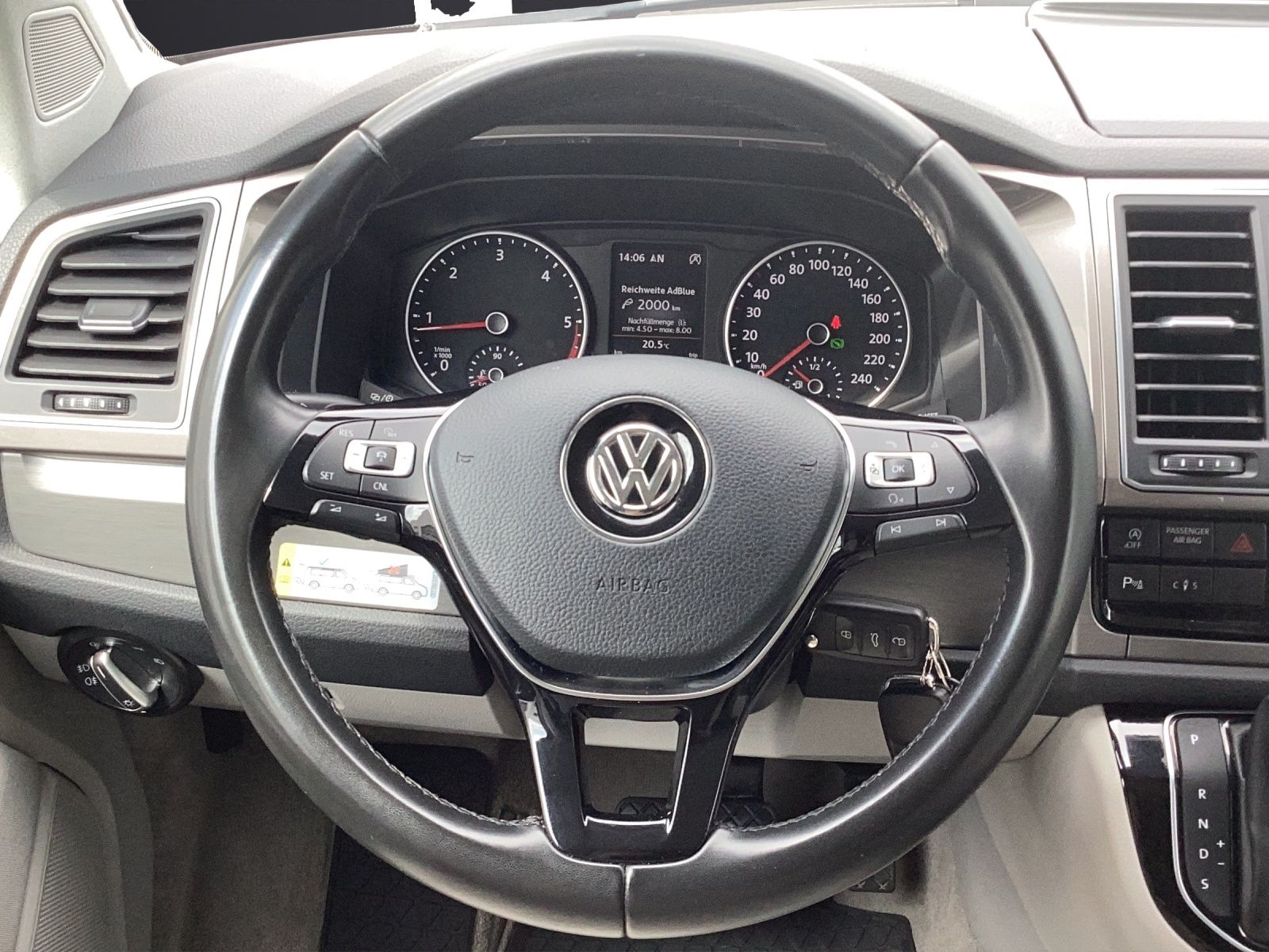 Fahrzeugabbildung Volkswagen T6 California TDI DSG OCEAN STH LED NAVI ACC RFK