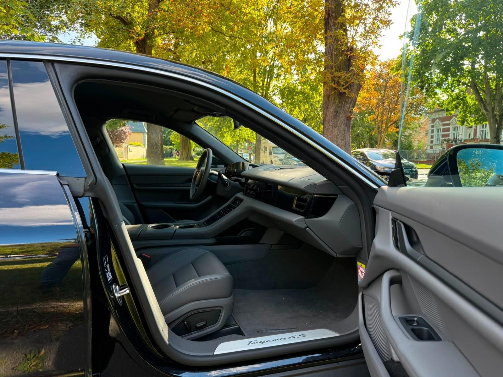 Porsche Taycan 4 S 360° Tageszulassung Neue TUV!