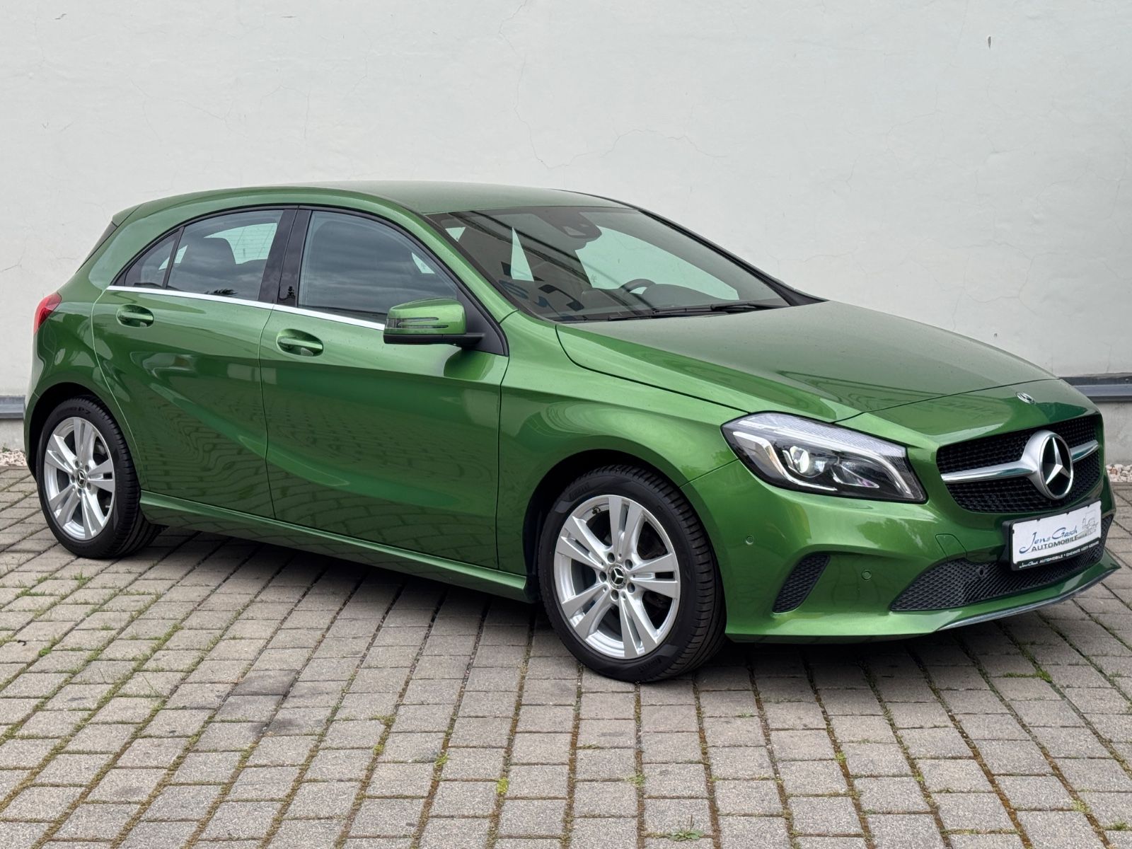 MERCEDES-BENZ A 180 d "Urban" Kamera/Navi/LED...