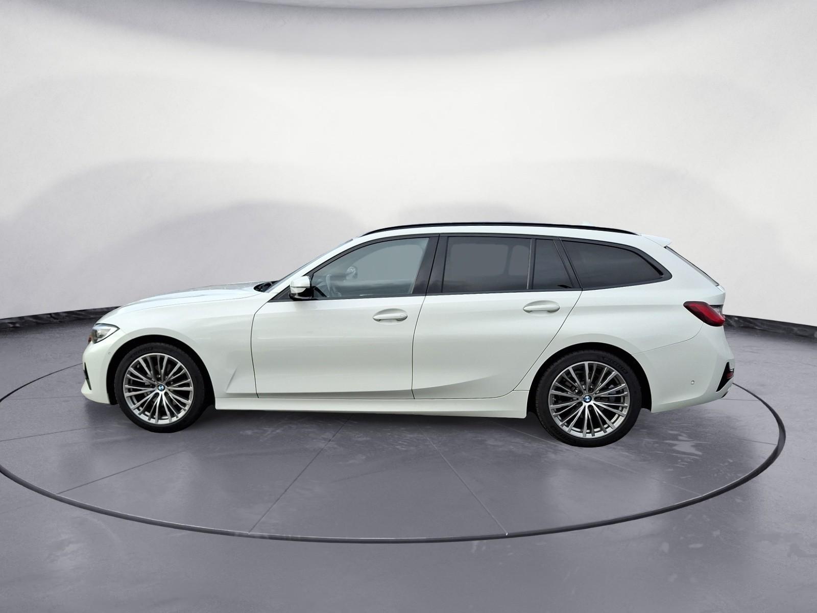 BMW 320d xDrive Touring Sport Line *Navi*Pano*Leder*