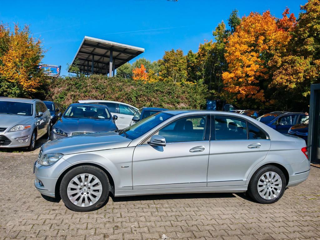 Mercedes-Benz C 230