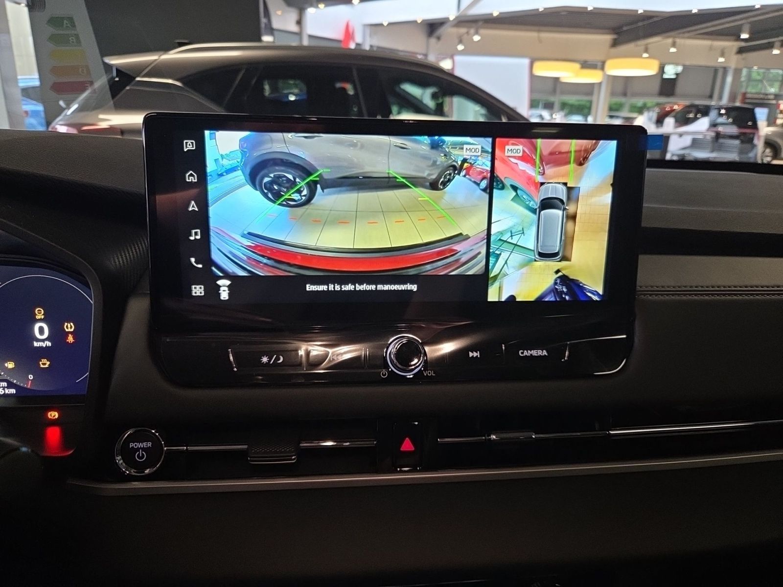 Fahrzeugabbildung Mitsubishi Outlander Plug-in Hybrid Intro Edition *AHK*NAVI