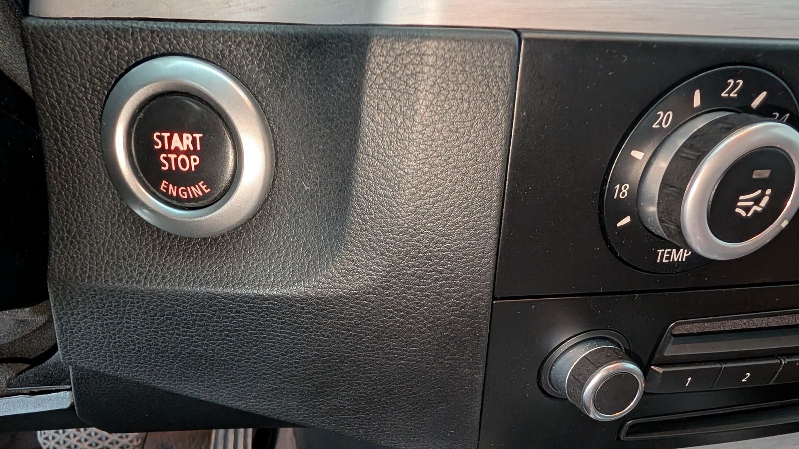 Fahrzeugabbildung BMW 523 i * Xenon * Leder * HUD *
