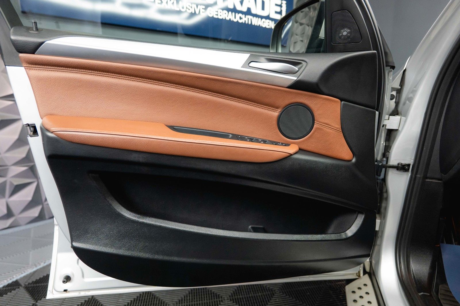 Fahrzeugabbildung BMW X5 xDrive 30d M Sport *TÜV NEU*Xenon*Facelift*