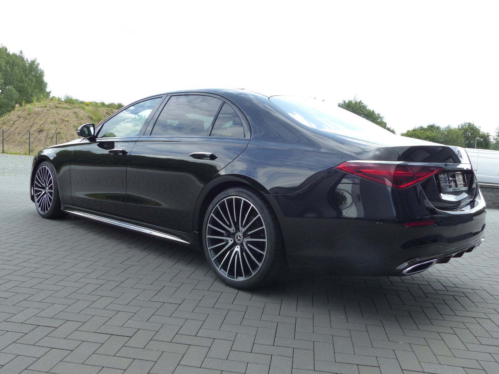 Fahrzeugabbildung Mercedes-Benz S 450 d 4Matic L AMG