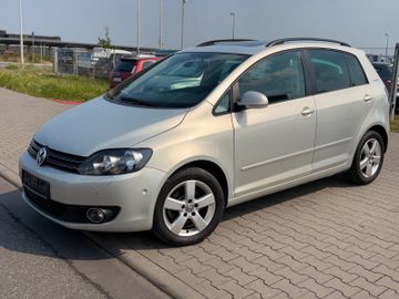 Volkswagen Golf - 2