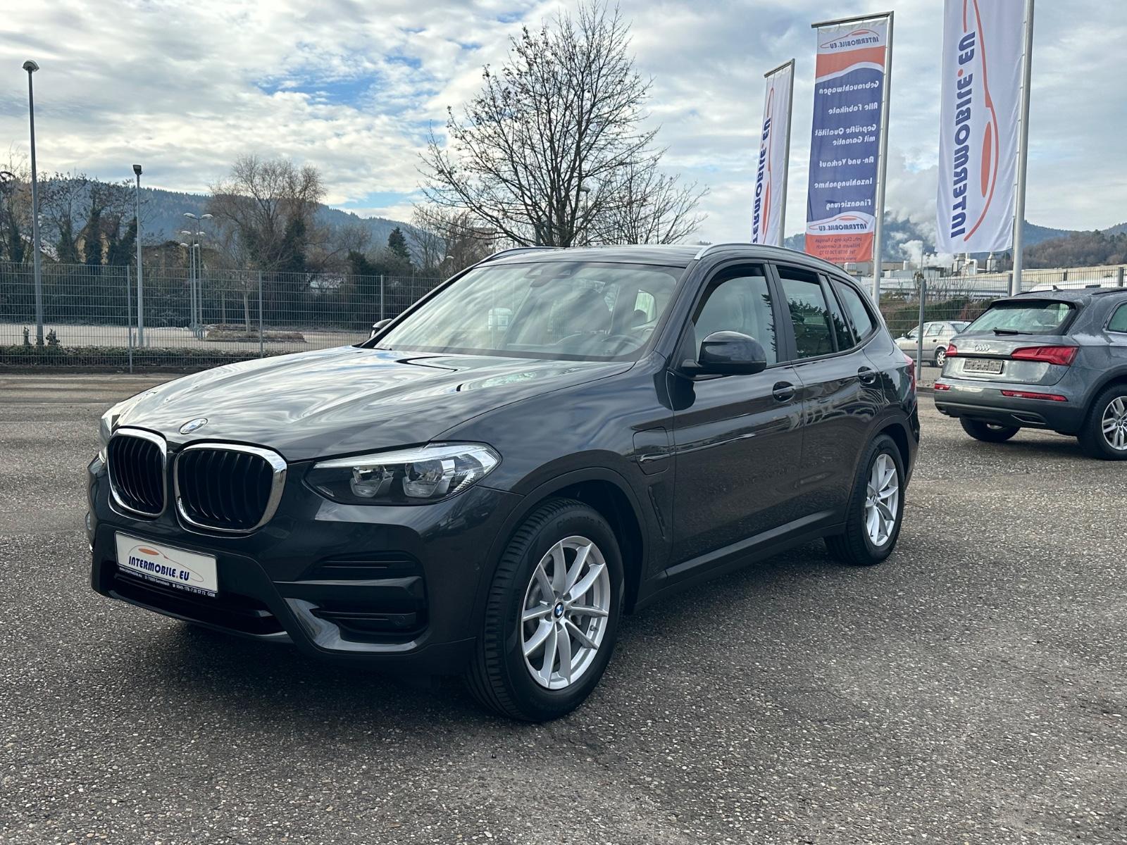 BMW X3 xDrive30e Hybrid LED Navi Leder Virtual Cam**