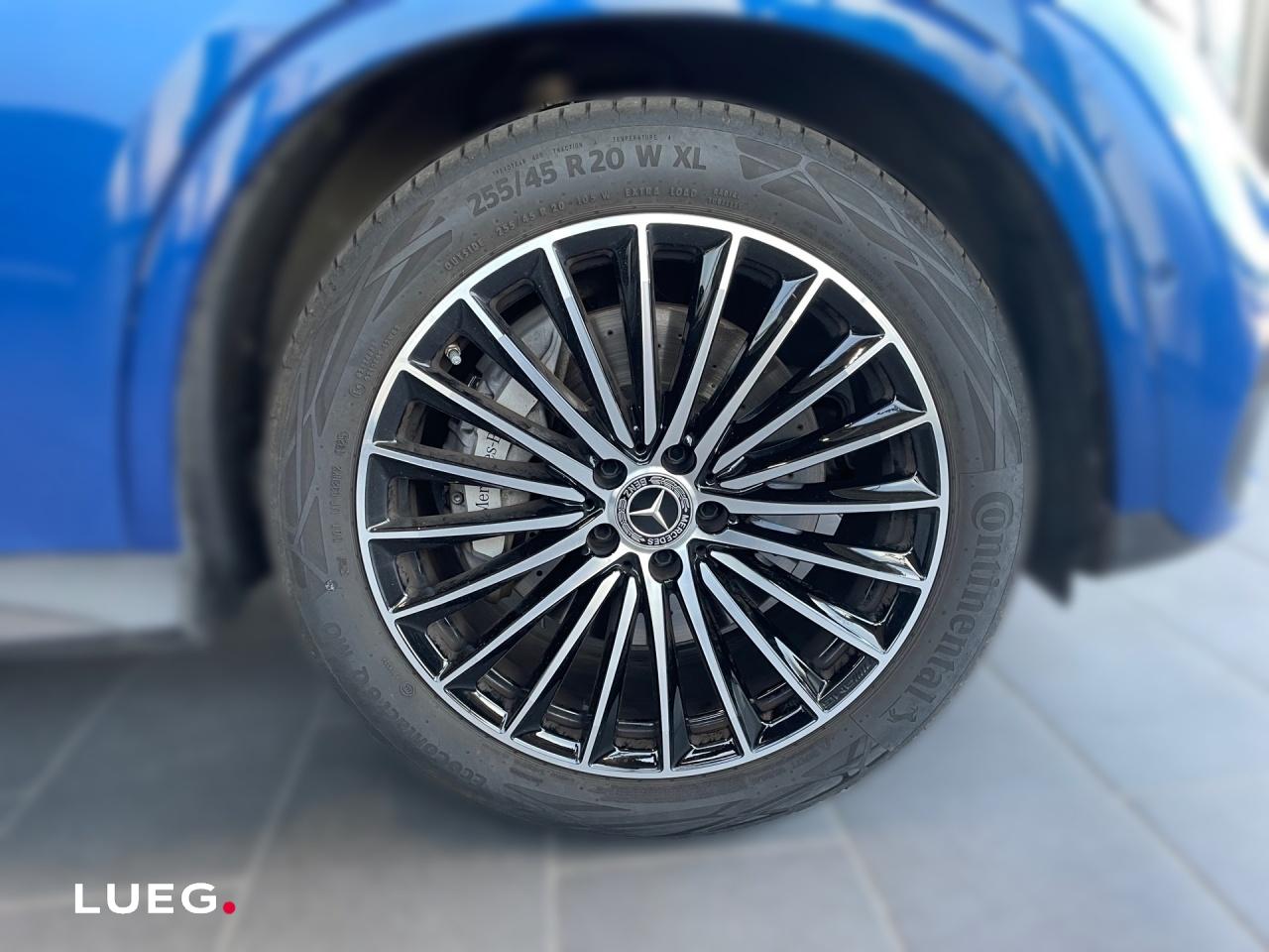 Mercedes-Benz GLC 300 d 4MATIC AMG+NIGHT+PANO+AHK+HUD+DIST+360